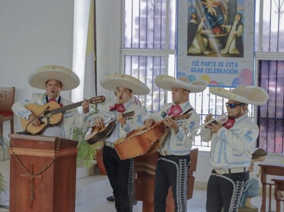 Celebración del Día de las Madres en La Parroquia Nuestra Señora del Rosario, Residencial El Bosque